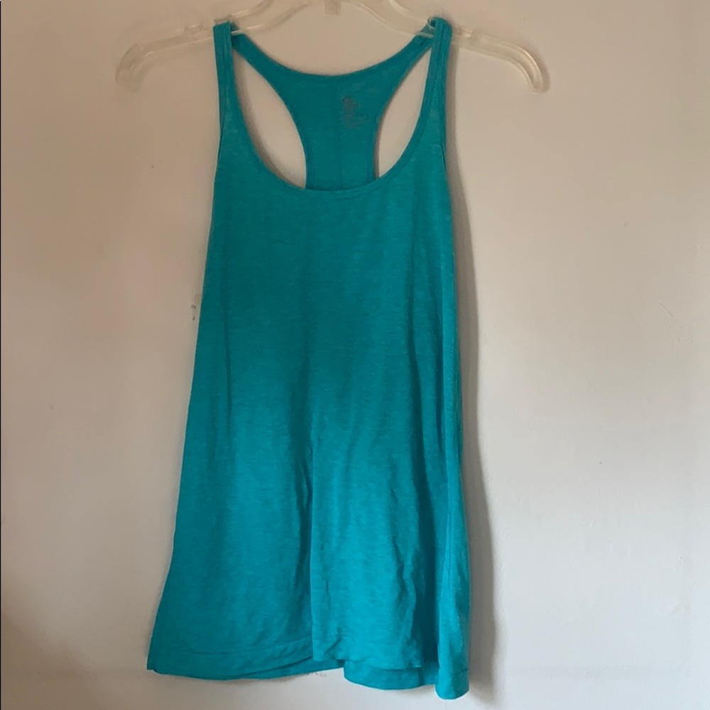 Teal workout tank.